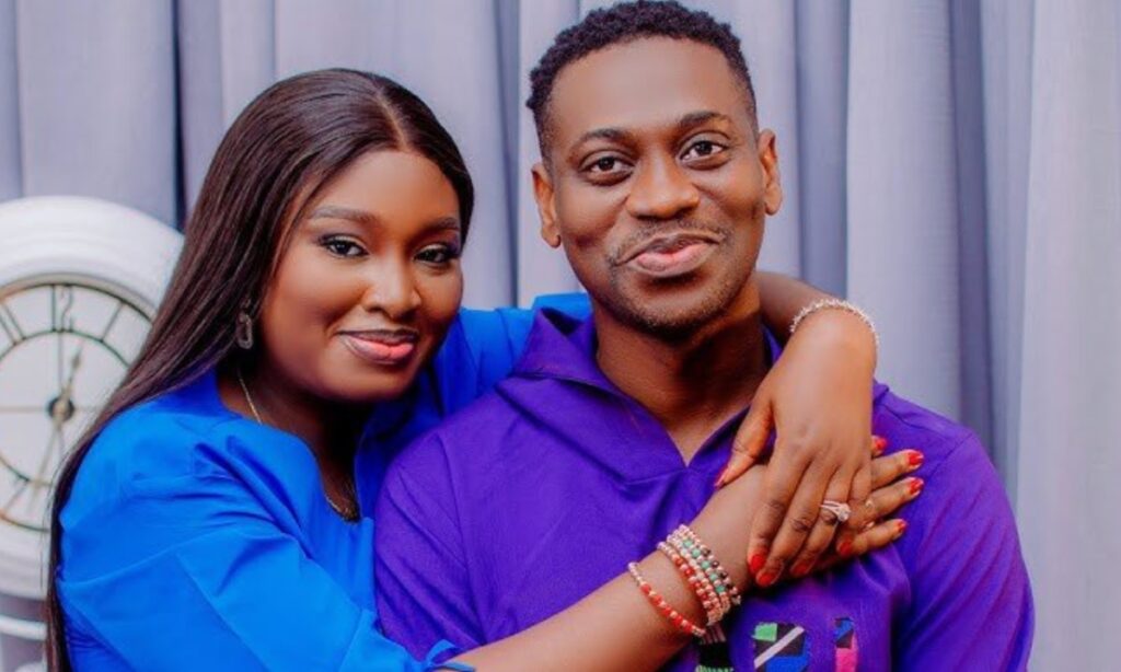 Actor Lateef Adedimeji, wife Mo Bimpe clear air on trending triplets image